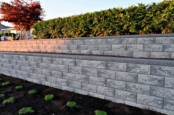 Cost of Concrete Retaining Wall Installation in Bellevue