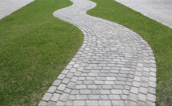 Cost of Walkway Paving in Bellevue