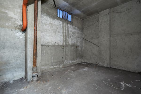 Cost of Basement Wall Construction in Bellevue