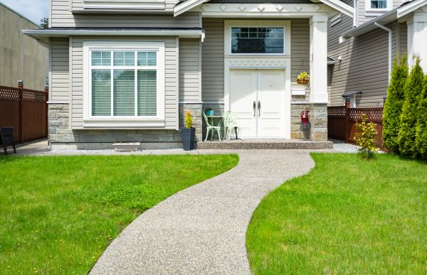 Cost of Concrete Path Construction in Bellevue