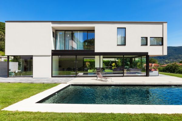 Cost of Poolside Concrete Construction in Bellevue